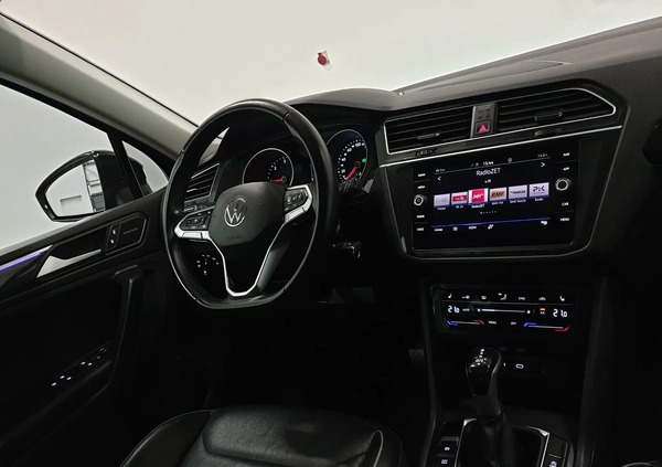 Volkswagen Tiguan cena 134999 przebieg: 141000, rok produkcji 2021 z Głuszyca małe 781